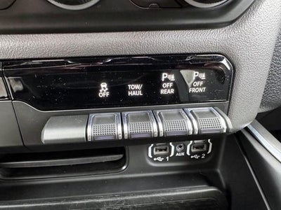 2021 RAM 1500 Big Horn 4x4 Crew Cab 5'7" Box