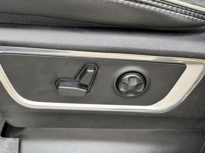 2019 RAM 1500 Laramie 4x4 Crew Cab 5'7" Box