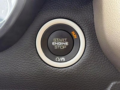 2019 RAM 1500 Laramie 4x4 Crew Cab 5'7" Box