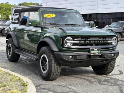 2025 Ford Bronco Outer Banks 4 Door 4x4