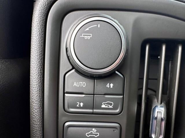 2023 Chevrolet Silverado 1500 Crew Cab Short Box 4-Wheel Drive Custom
