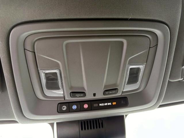 2023 Chevrolet Silverado 1500 Crew Cab Short Box 4-Wheel Drive Custom