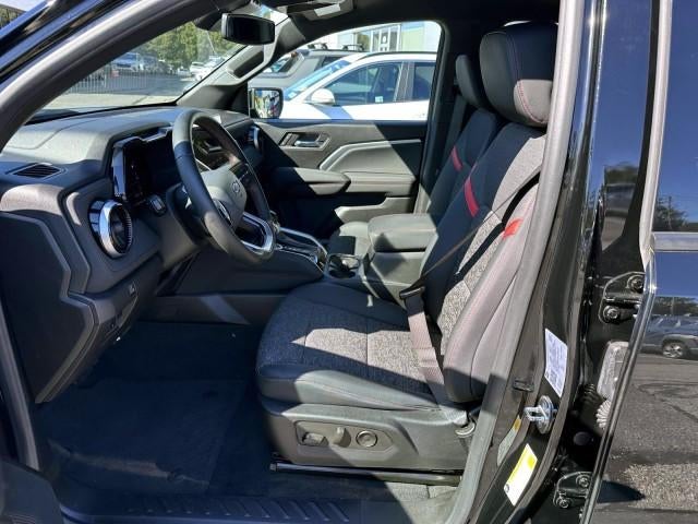 2023 Chevrolet Colorado Z71 - Photo 11