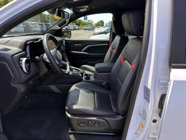 2023 Chevrolet Colorado Z71 - Photo 12