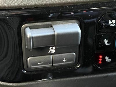 2022 Chevrolet Silverado 1500 Crew Cab Short Box 4-Wheel Drive High Country