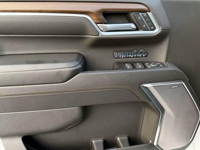 2022 Chevrolet Silverado 1500 Crew Cab Short Box 4-Wheel Drive High Country