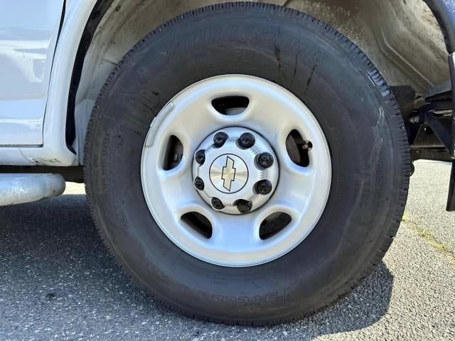 2025 Chevrolet Express Cargo Van 2500 Regular Wheelbase Rear-Wheel Drive