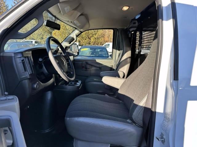 2024 Chevrolet Express Cargo Van 2500 Regular Wheelbase Rear-Wheel Drive