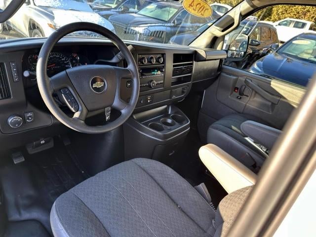 2024 Chevrolet Express Cargo Van 2500 Regular Wheelbase Rear-Wheel Drive