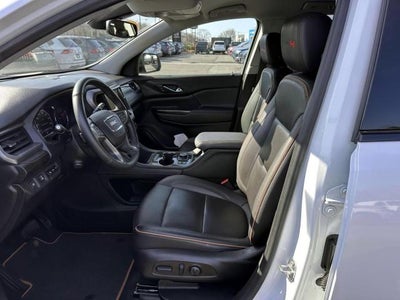 2023 GMC Acadia AWD AT4