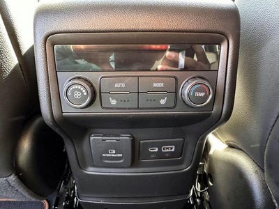 2023 GMC Acadia AWD AT4