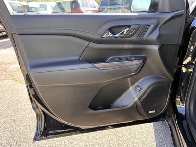 2023 GMC Acadia AWD SLT