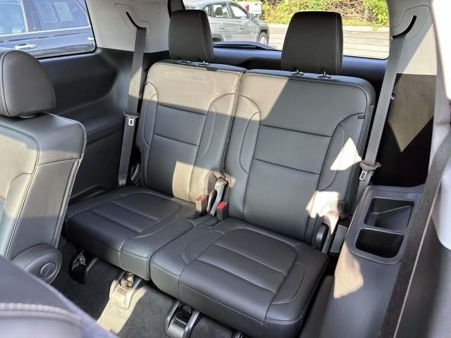 2023 GMC Acadia AWD SLT