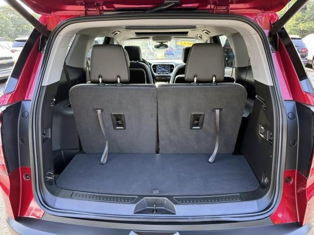 2023 GMC Acadia AWD SLT