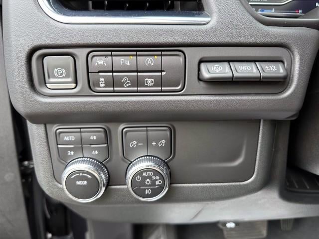 2023 GMC Yukon XL 4WD 4dr AT4