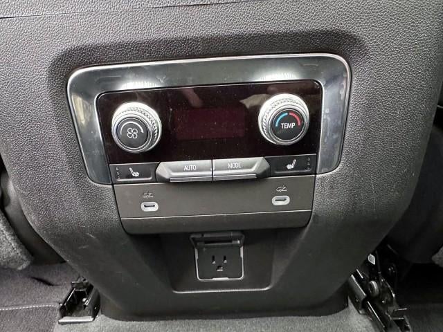 2023 GMC Yukon XL 4WD 4dr AT4