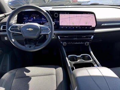 2024 Chevrolet Traverse LS w/2LS