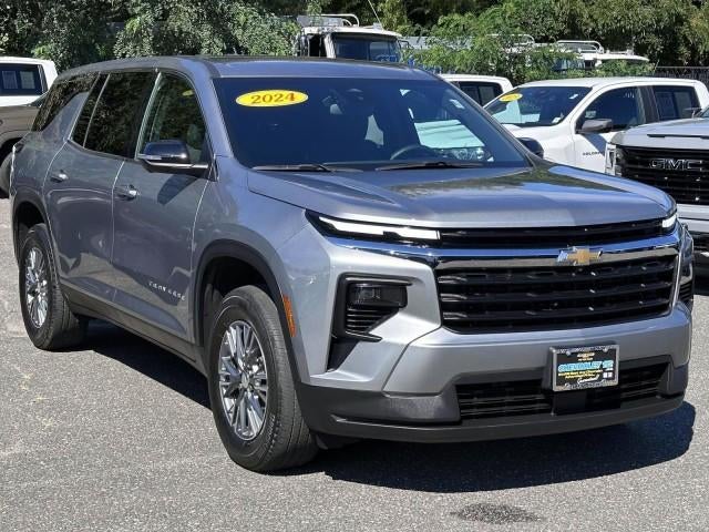 2024 Chevrolet Traverse LS w/2LS