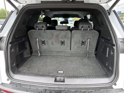 2024 Chevrolet Traverse LS w/2LS