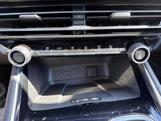 2024 Chevrolet Traverse LT w/2LT