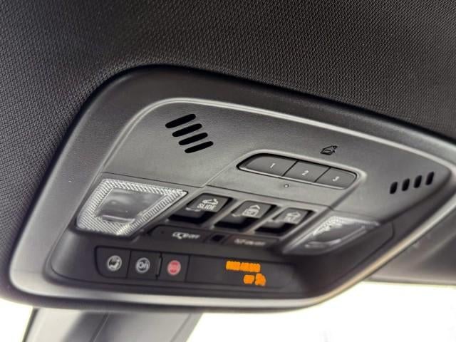 2023 Chevrolet Traverse AWD 2LT