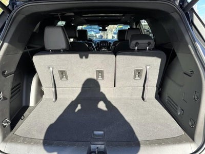 2023 Chevrolet Traverse AWD 2LT