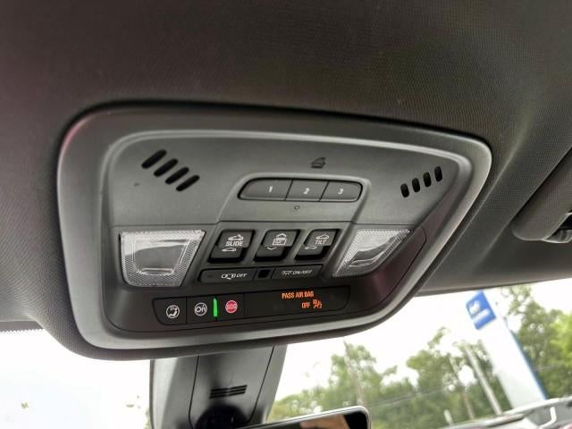 2023 Chevrolet Traverse AWD 2LT