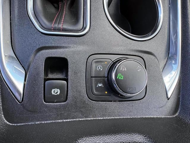 2023 Chevrolet Traverse AWD 2LT