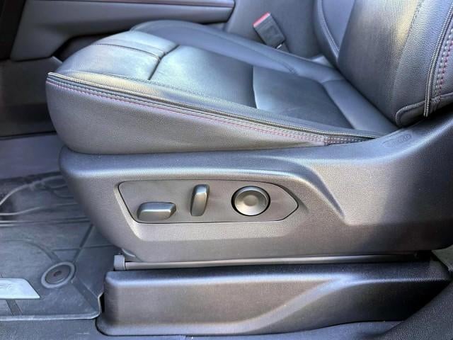 2025 Chevrolet Suburban 4WD RST