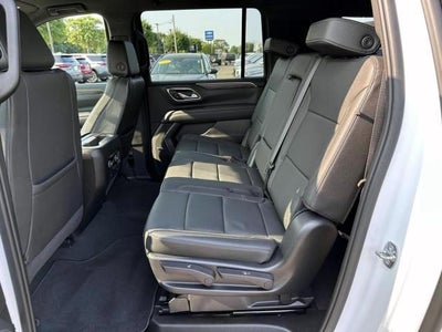 2022 Chevrolet Suburban 4WD LT