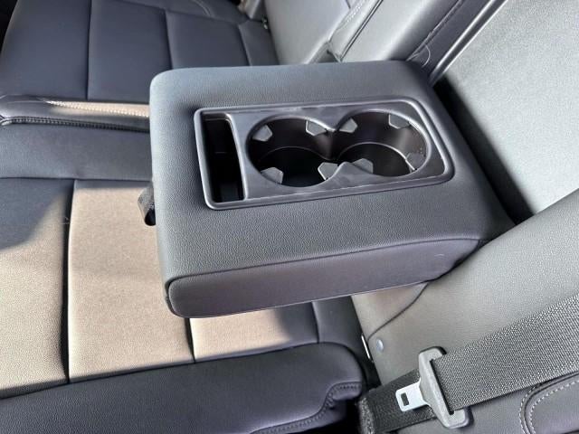 2022 Chevrolet Suburban 4WD LT
