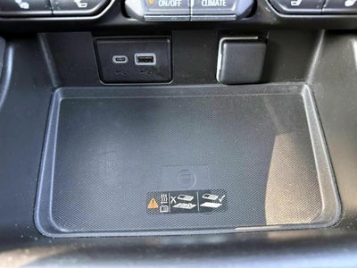 2022 Chevrolet Suburban 4WD LT