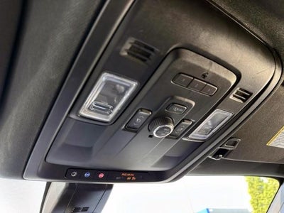 2022 Chevrolet Suburban 4WD LT