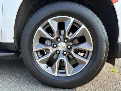 2022 Chevrolet Suburban 4WD LT