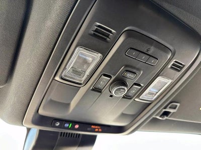 2024 Chevrolet Suburban 4WD Premier