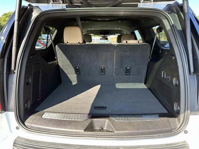 2024 Chevrolet Suburban 4WD Premier