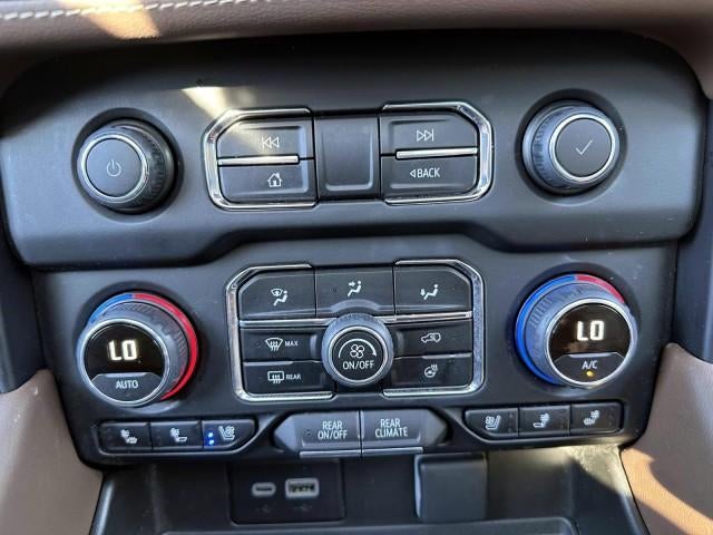 2023 Chevrolet Suburban 4WD High Country