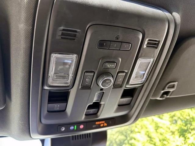 2023 Chevrolet Suburban 4WD High Country