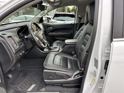 2022 GMC Canyon Crew Cab Short Box 4-Wheel Drive Denali