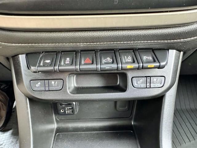 2022 GMC Canyon Crew Cab Short Box 4-Wheel Drive Denali