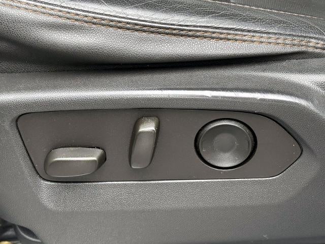 2022 GMC Sierra 1500 Crew Cab Short Box 4-Wheel Drive AT4