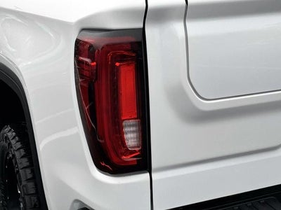 2022 GMC Sierra 1500 Crew Cab Short Box 4-Wheel Drive AT4