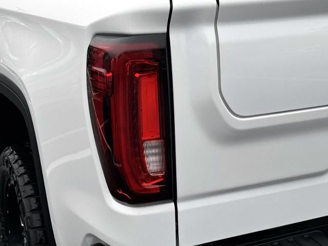 2022 GMC Sierra 1500 Crew Cab Short Box 4-Wheel Drive AT4