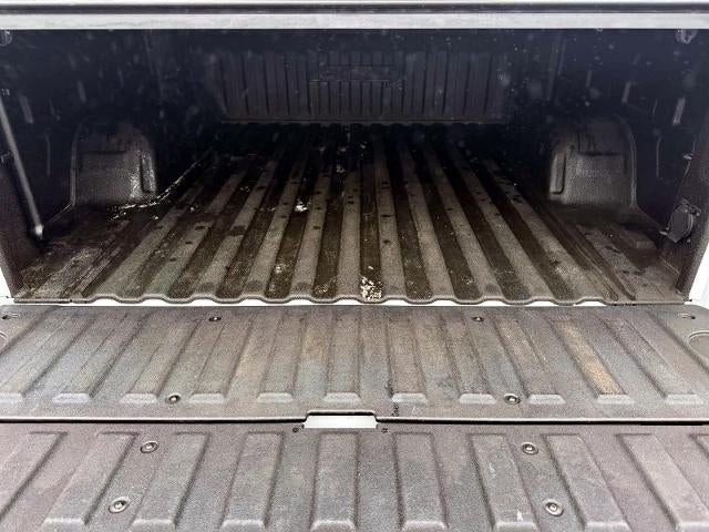 2022 GMC Sierra 1500 Crew Cab Short Box 4-Wheel Drive AT4