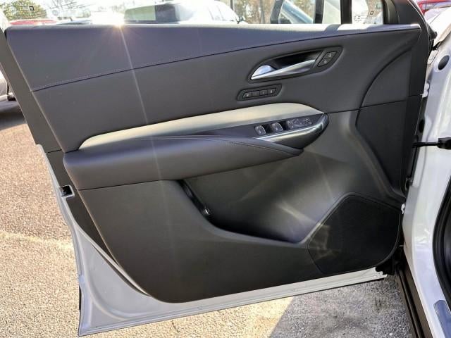 2023 Cadillac XT4 AWD 4dr Premium Luxury