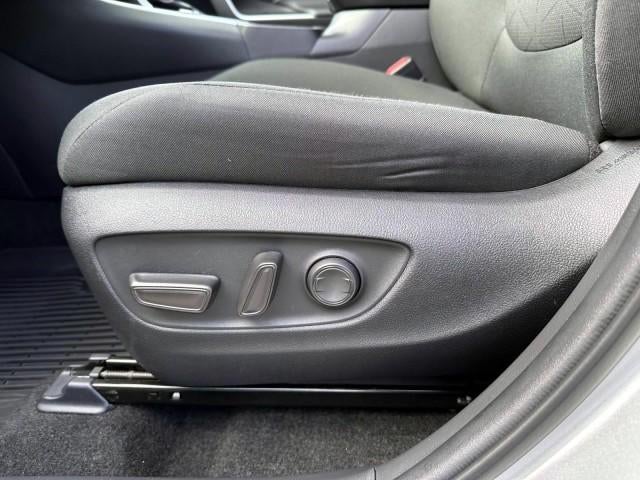 2024 Toyota RAV4 Hybrid XLE AWD (Natl)