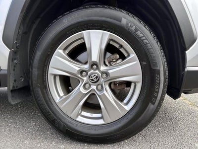 2024 Toyota RAV4 Hybrid XLE AWD (Natl)