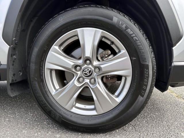 2024 Toyota RAV4 Hybrid XLE AWD (Natl)
