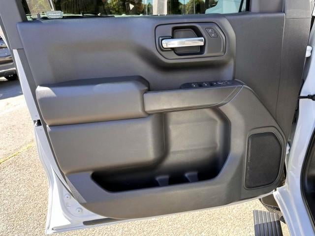 2023 Chevrolet Silverado 1500 Crew Cab Standard Box 4-Wheel Drive Custom