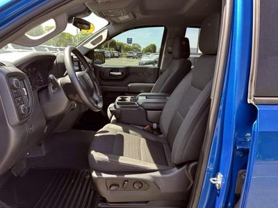2022 Chevrolet Silverado 1500 Crew Cab Short Box 4-Wheel Drive Custom Trail Boss